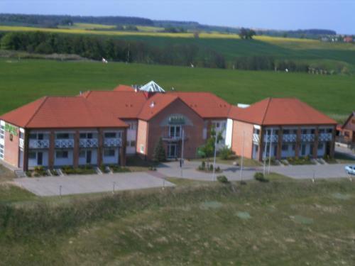 Greenline Hotel Hellfeld Neubrandenburg Bagian luar foto