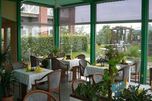 Greenline Hotel Hellfeld Neubrandenburg Bagian luar foto