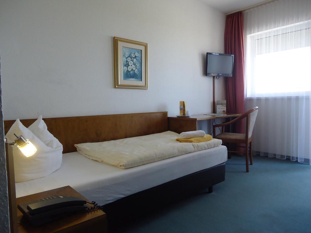 Greenline Hotel Hellfeld Neubrandenburg Ruang foto