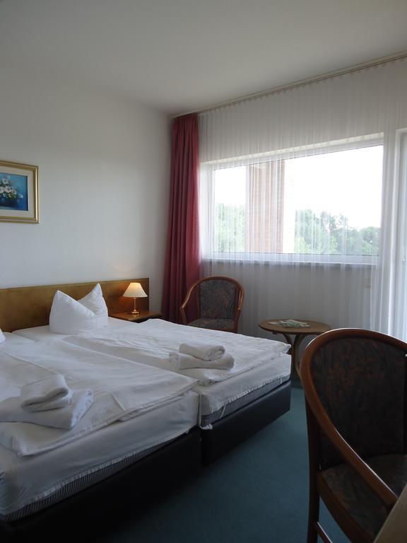 Greenline Hotel Hellfeld Neubrandenburg Ruang foto